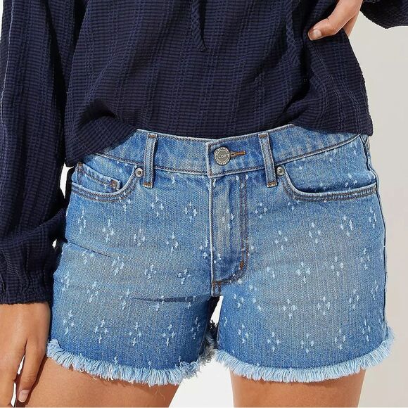 LOFT Punched Cut Off Denim Shorts in Botanic Blue Wash Size 26 | 2 Frayed Hem - Picture 1 of 9